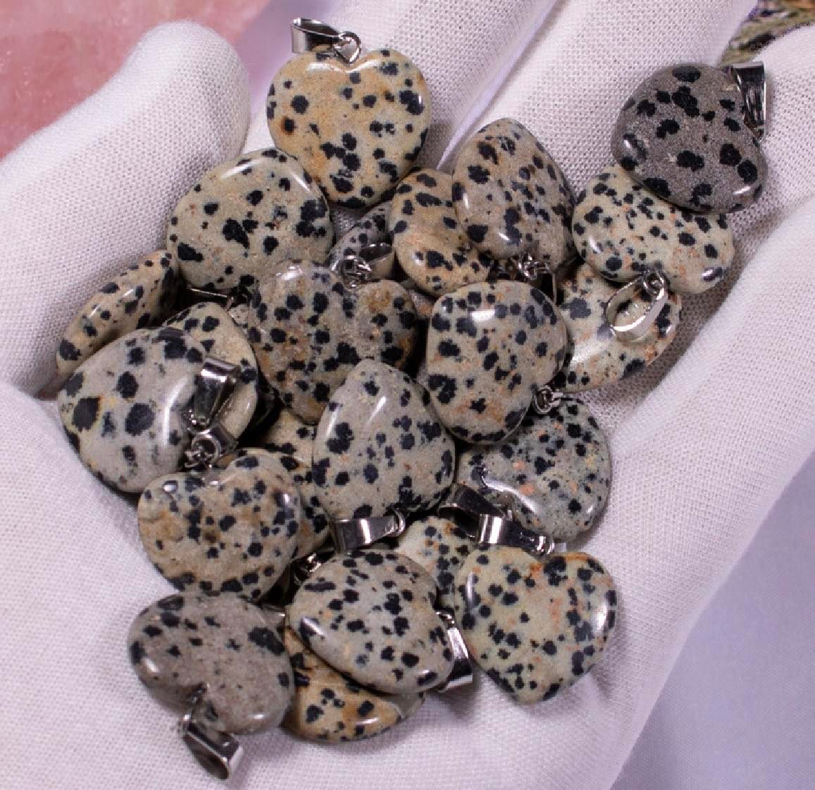 Dalmatian Jasper Heart Pendant - 15mm - 2g - China - NEW123